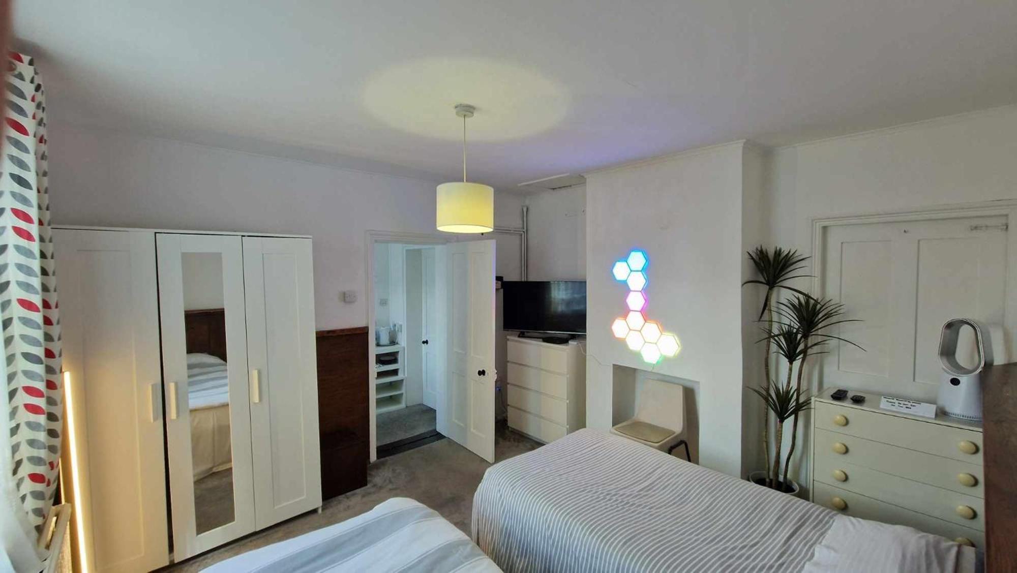 Converted Bungalow In Bexley Londen Buitenkant foto